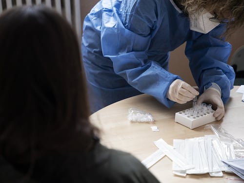 Non se ne esce più: ora circola il virus scozzese, variante della variante inglese
