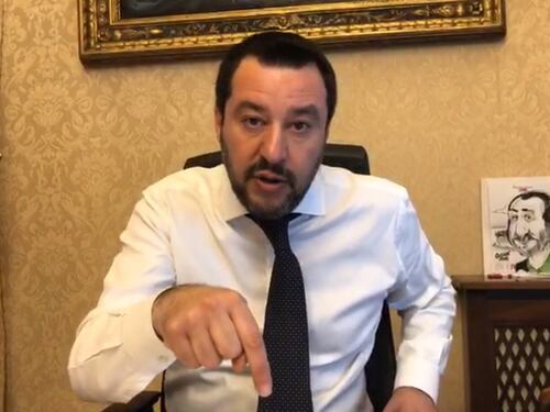 "Salvini a processo per la Diciotti". E lui: rischio 15 anni ma vado avanti