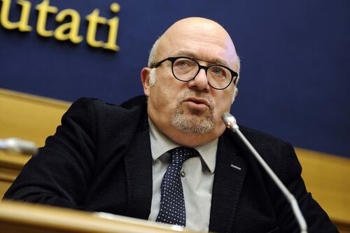 Storace asfalta Schlein e ironizza citando Renato Zero: "Il triangolo no, non l'avevo considerato"