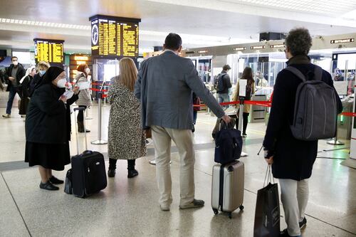 Vacanze di Natale nazionaliste, milioni di italiani dicono no all'estero