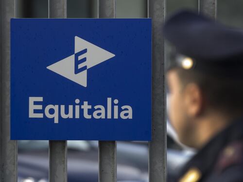 Equitalia, oltre 400 mila cartelle in arrivo: il Governo proroga la rottamazione