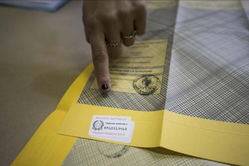 Elezioni nel caos, schede sbagliate ai Parioli. Gli elettori votano con quelle del seggio accanto