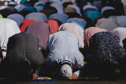 Vittorio Feltri: lo scempio di diritti e libertà nel Tribunale della sharia
