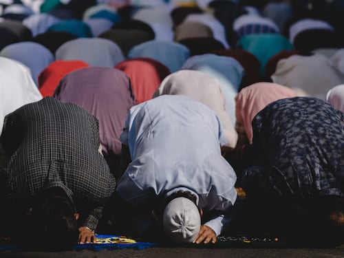 Vittorio Feltri: lo scempio di diritti e libertà nel Tribunale della sharia