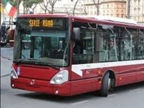 A Roma più soldi per scuole e bus