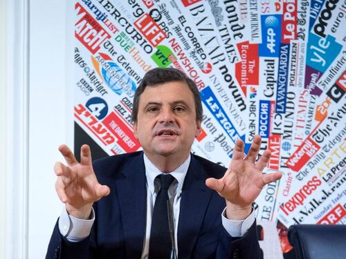 Calenda contro tutti lancia il suo nuovo partito. Si chiama "Azione"