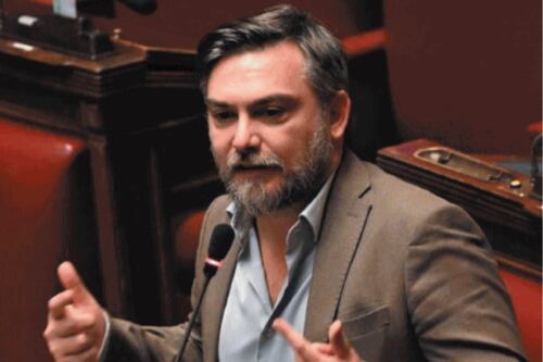 Scontro alla Camera sul Covid, il M5S attacca Il Tempo