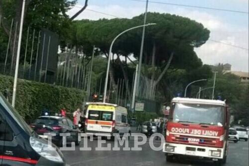 Auto sospetta, allarme bomba in viale Aventino davanti alla Fao