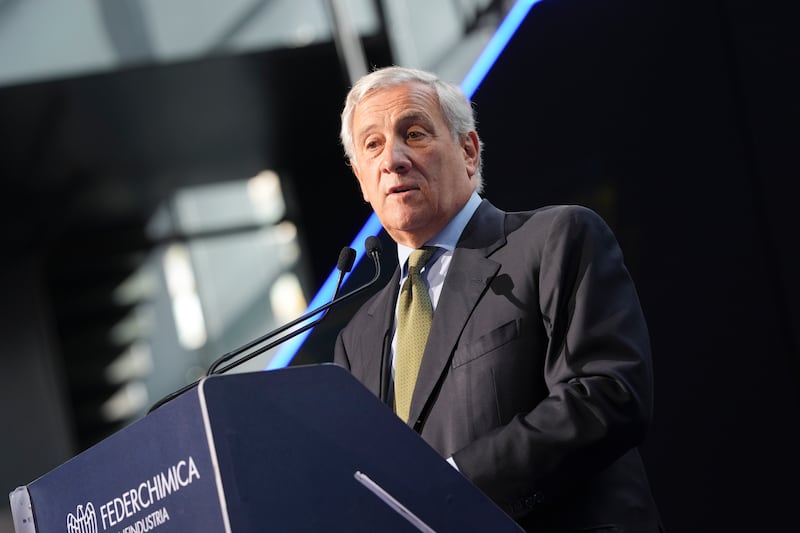 Ucraina, l’annuncio di Tajani: “Pronto nuovo pacchetto di aiuti a Kiev”