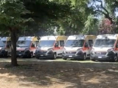 Mancano gli autisti, un'ambulanza su tre rimane in garage