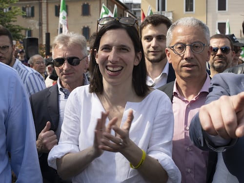 “Patrimoniale europea”. Pd e Ue pronti a razziare le tasche dei cittadini: assalto ai conti