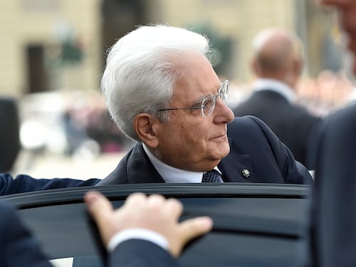Il monito di Mattarella sui migranti: "L'Europa agisca o sarà travolta"