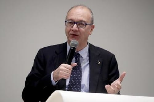 Liceo di Cesena, Valditara manda gli ispettori dopo le sanzioni agli studenti
