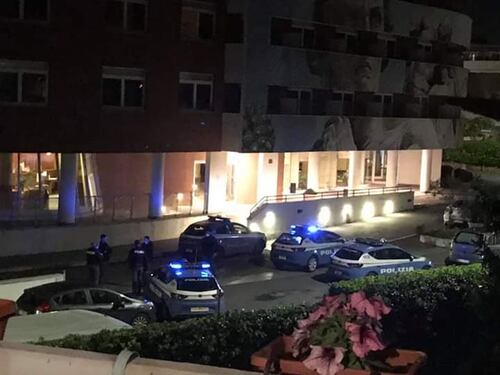 "Poco cibo per il Ramadan". Rivolta degli immigrati in quarantena in hotel
