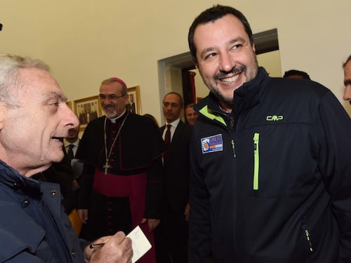 Salvini in Israele: "Hezbollah terroristi". E il ministero della Difesa lo attacca