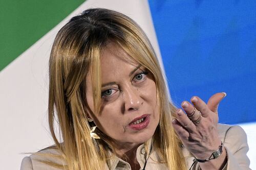 Sicurezza, Meloni: "Lo Stato non gira la testa". Le nuove misure dalle baby gang ai borseggi