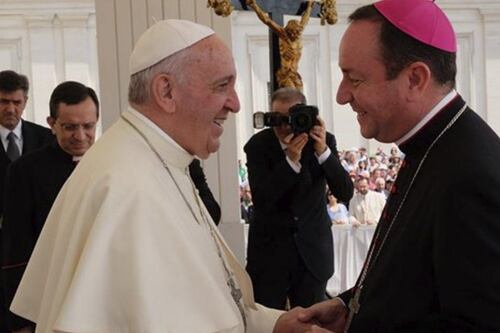 Rilasciato Zanchetta, il vescovo amico di Bergoglio condannato per abusi