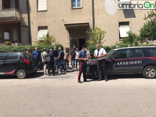 Terni, due adolescenti morti insieme nel sonno: si fa strada ipotesi droga