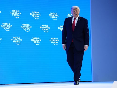 Groenlandia, c'è l'accordo tra Trump e la Nato. Arriva la retromarcia sui dazi agli europei