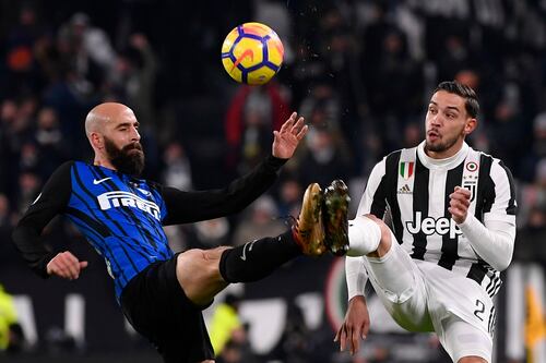 L'Inter resiste all'assalto Juve e resta in vetta