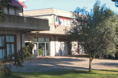 Preside massacrato a scuola dal patrigno di un alunno, choc alla Giustiniana