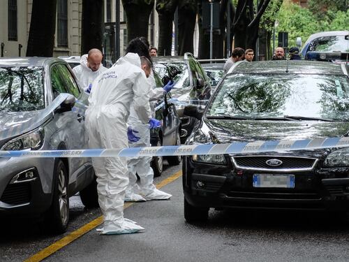 Spari in centro a Milano: un uomo colpito alla testa