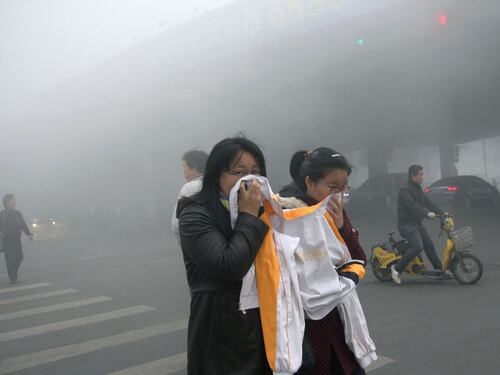 In Cina una città «chiusa» per smog