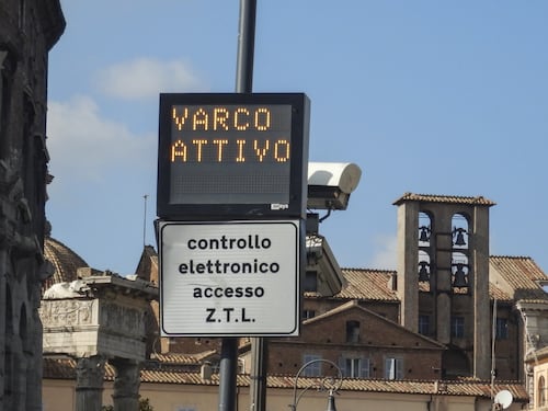 A Roma permessi Ztl difficili da rinnovare. Pioggia di multe in arrivo
