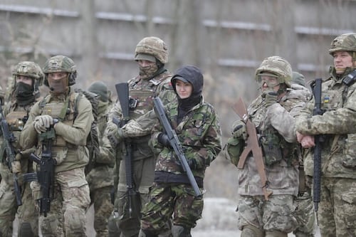 Il Capo di Stato maggiore: "In Ucraina si combattono tre tipi di guerra"