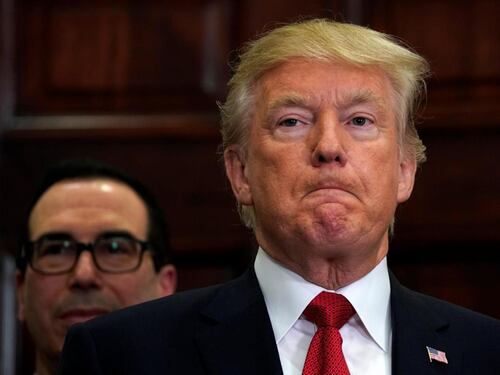 Russiagate, l'ex capo della campagna elettorale di Trump si consegna all'Fbi