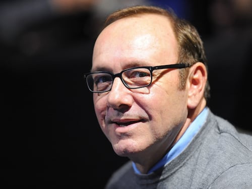 Kevin Spacey, "party selvaggio" su uno yacht con undici ragazzi