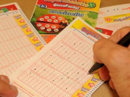 Superenalotto, per un solo numero non vince 309 milioni e deve accontentarsi di 40mila euro