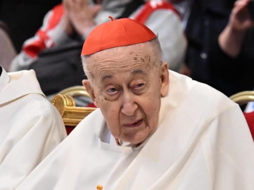 Il cardinale Camillo Ruini ricoverato per un blocco renale, come sta l'ex capo della Cei
