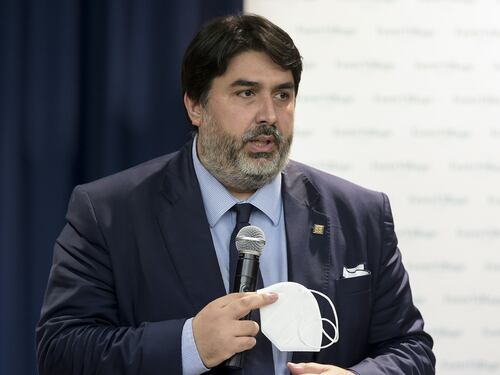 Prigionieri in Sardegna. Il silenzio del governo sui turisti contagiati e beffati