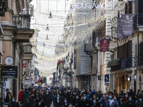 A Natale lo shopping a Roma sarà contingentato per colpa del Covid
