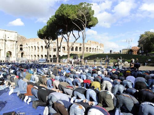 Ius soli e Rosatellum, l'Islam tifa Pd: "Così entriamo in Parlamento"
