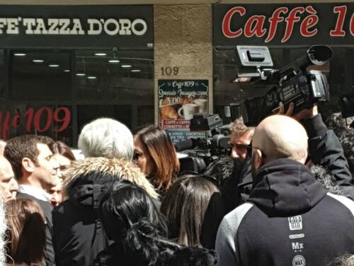 Occupa la casa popolare data ai rom. Sgomberata la mamma col bambino