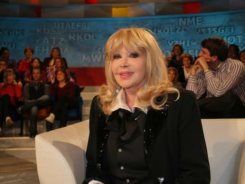 Addio a Isabella Biagini, stella ironica del cinema e della tv