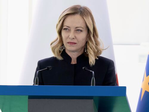 Migranti, cambio di rotta del governo sull’Albania: Cpr e competenza a Tirana