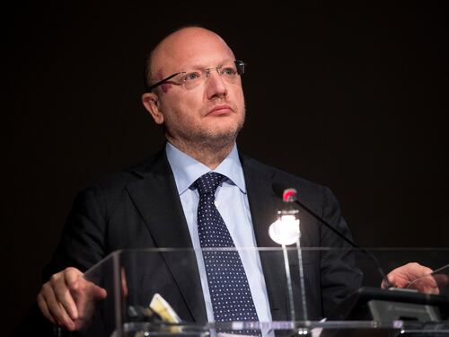 Gli industriali mordono il governo: "Conte convinca i suoi o si dimetta"