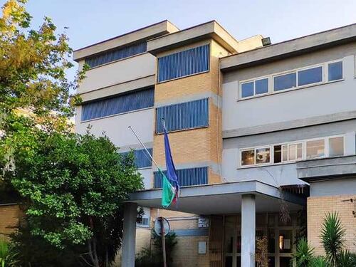 Lezioni online. A Roma il liceo chiude per Covid