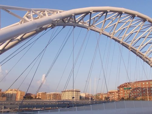 Garbatella, Settimia Spizzichino perde il nome sul ponte. Roma Mobilità ammette errore