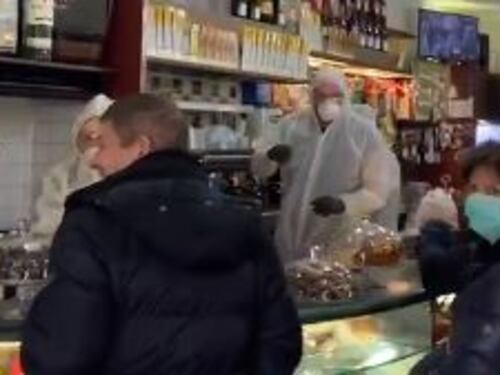 Baristi con la mascherina: "Era solo una provocazione"