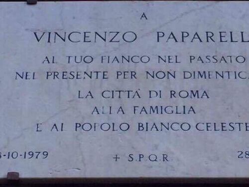 Torna a splendere all'Olimpico la targa di Vincenzo Paparelli