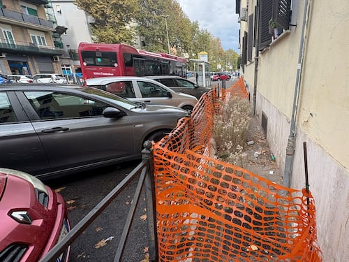 Invasione di reti da cantiere nonostante gli ordini di Gualtieri. Cosa succede