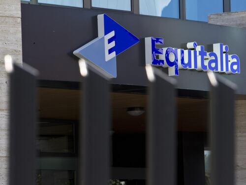 Addio Equitalia Si bruciano 700 miliardi