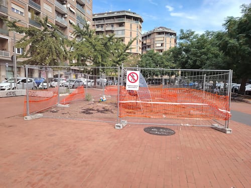 Porta Portese, degrado in libertà e giochi "in gabbia". Il giardino dimenticato