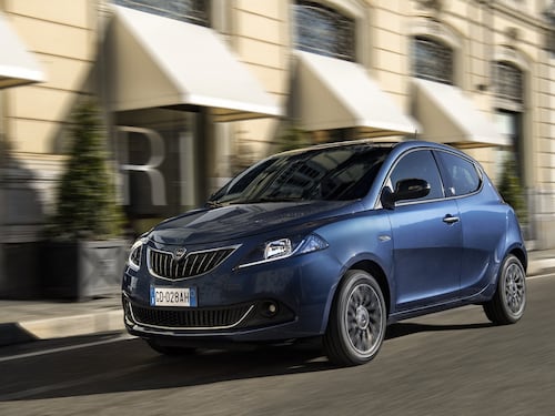 Lancia Ypsilon la fashion city car si rinnova
