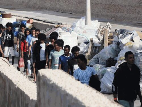 Migranti, l’Europa con Meloni: "Anticipiamo di un anno il Patto sui clandestini"