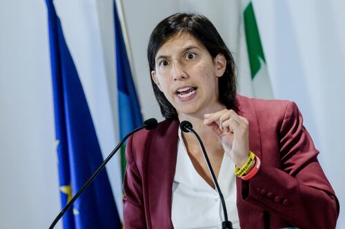 Schlein ProPal è nei guai e rischia. Stretta tra Conte e la fronda del Pd